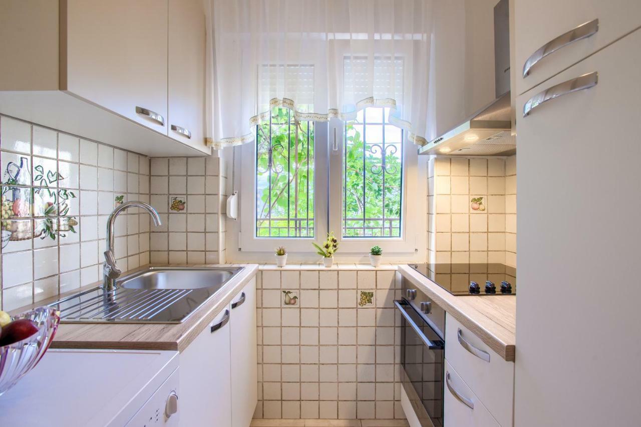Apartman Paola Pula Luaran gambar