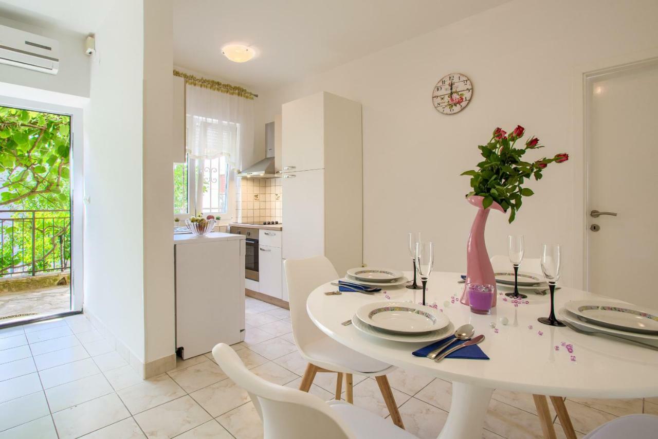 Apartman Paola Pula Luaran gambar