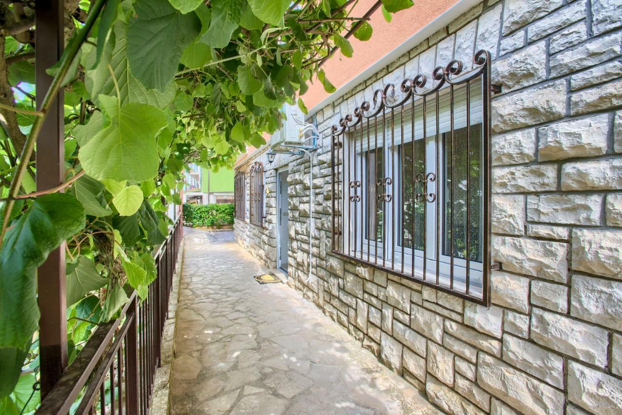 Apartman Paola Pula Luaran gambar